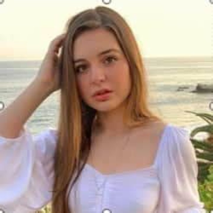 Brianna Mizura (Tiktok Star) Wiki, Biography, Age, Boyfriend, Family, Facts and More