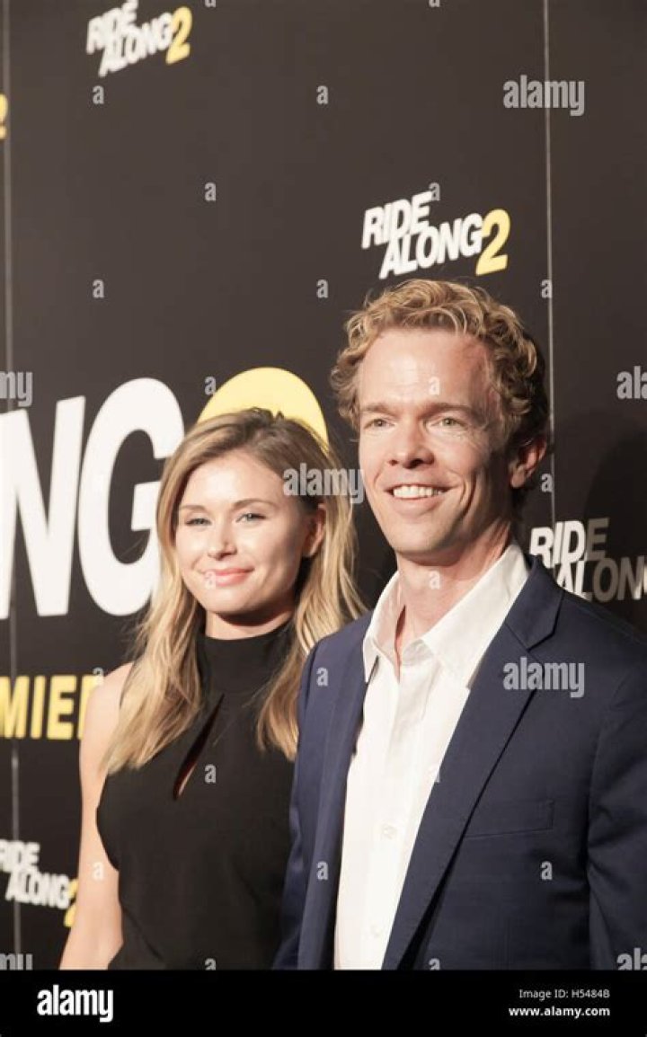 
Brooke D’Orsay Bio, Wiki, Relationship, Greg Coolidge, and Net Worth