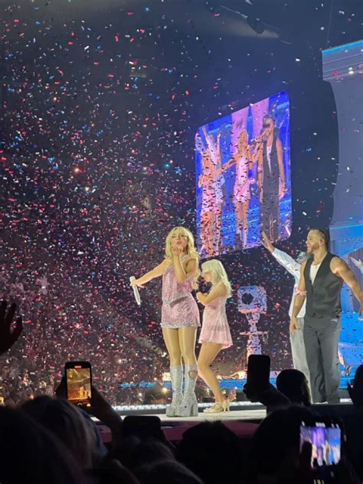 Bryce Hall and Jack Wright Kissing at Sabrina Carpenter’s Concert