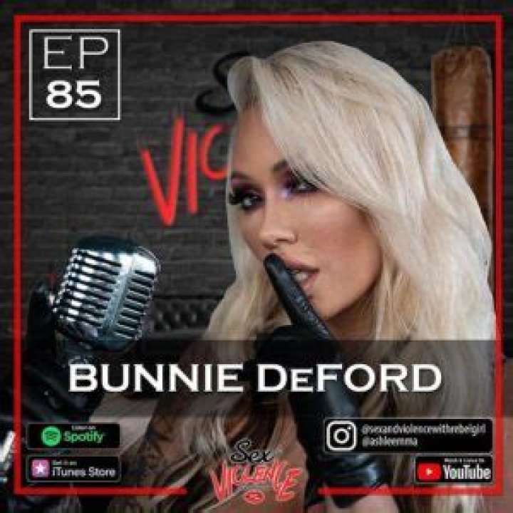 Bunnie Deford (BunnieXo) | Wiki/Bio, Age, Net Worth, Career, Cute Photos, Boyfriend, Height and Facts
