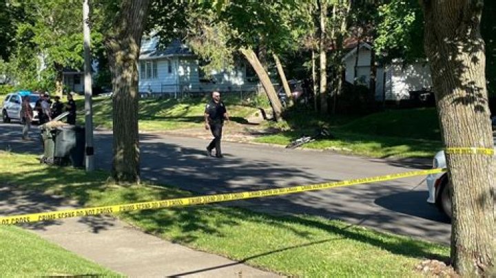 Carl Shelton Death; Idetified As Victim Shot Dead In Early Morning South Bend Shooting