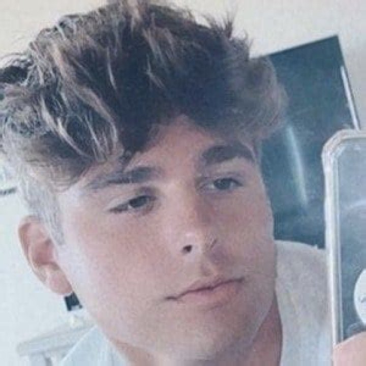Carson Genal (Tiktok Star) Wiki, Biography, Age, Girlfriends, Family, Facts and More