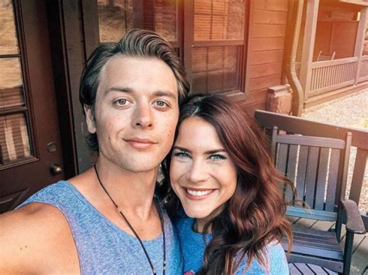 Chad Duell and Courtney Hope engaged: General Hospital star proposes to Y&R star