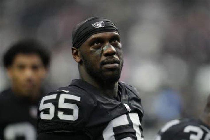 Chandler Jones again posts, then deletes criticism of Raiders’ management