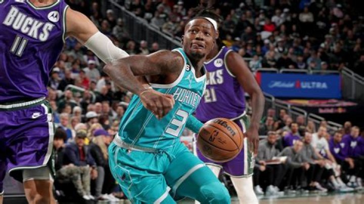 Charlotte Hornets tie NBA 1st-quarter record with 51 points