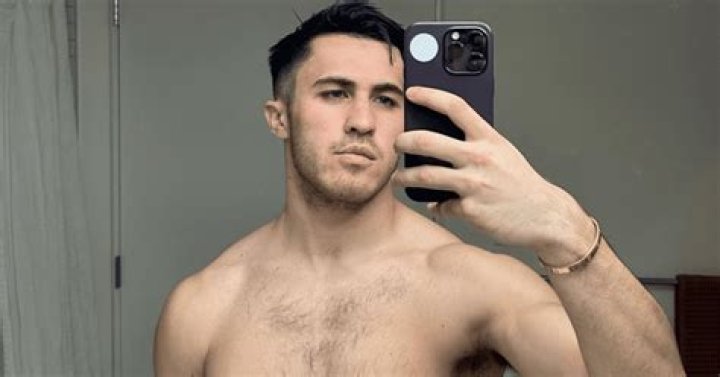 Chris Olsen (Tiktok Star) Wiki, Biography, Age, Girlfriends, Family, Facts and More
