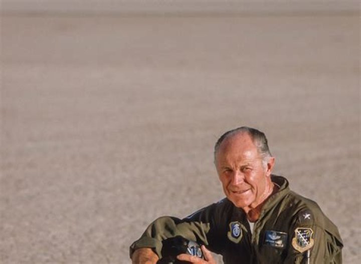 Chuck Yeager - Death, Career & Facts