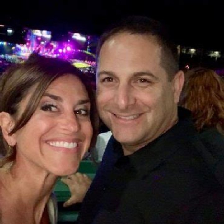 
Cindy Fitzgibbon Bio, Net Worth, Age, Birthdate, & Husband
