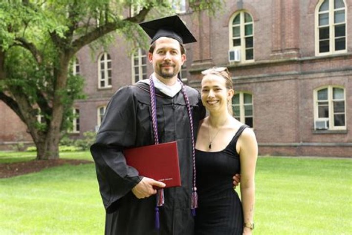 Claire Crawford Obituary-Death News; Alumnus Of Vassar College, Claire Crawford Passes Away Unexpectedly