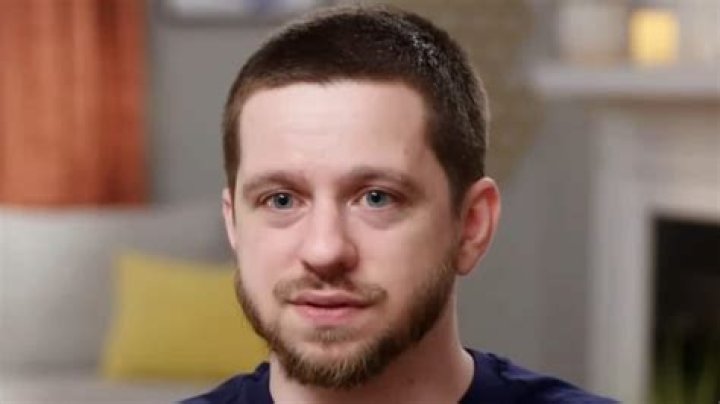 Clayton throws shade at his sister and claps back at snarky 90 Day Fiance fan