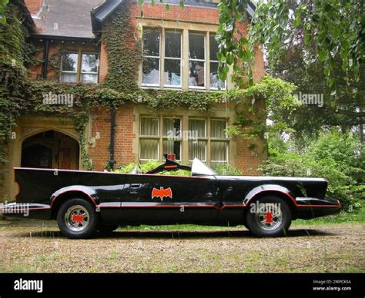 Comedian Jeff Dunham Restored A Michael Keaton-Era Batmobile