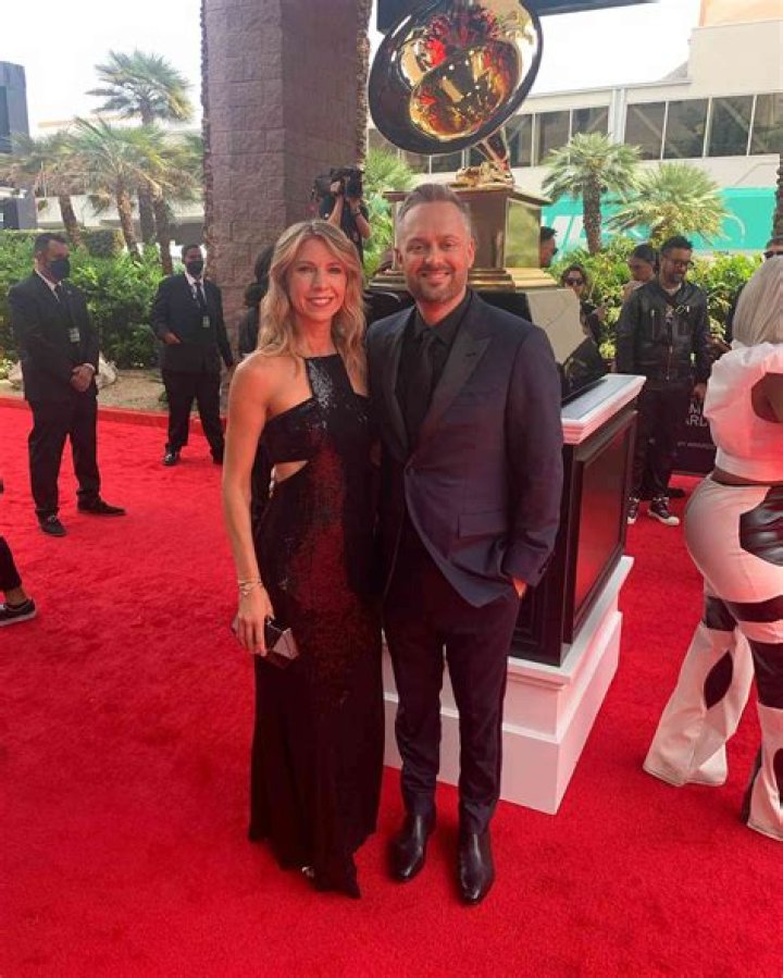 Comedian Nate Bargatze's Wife's Age, Bio, Career & Other Details