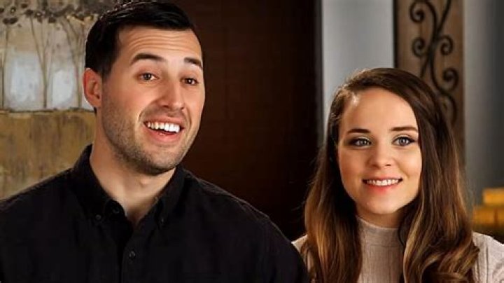 Counting On: Paparazzi snap pics of Jinger Duggar and Jeremy Vuolo on a family stroll in L.A.