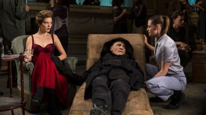 Crimes Of The Future Review: Inner Beauty Pageants