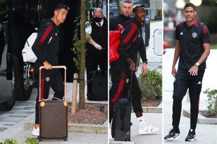 Cristiano Ronaldo is the last piece in the Man Utd jigsaw as players head to Hyatt Hotel ahead of second debut