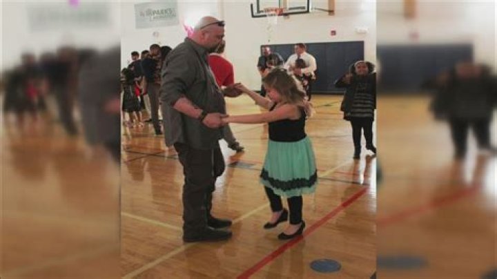Daddy daughter night brings dancing, face painting this February