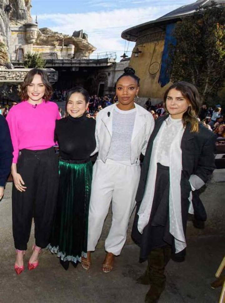 Daisy Ridley Has the Tallest Height among Other Star Wars Actresses, Here’s the Full Comparison