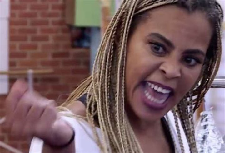 Dance Moms’ Holly Frazier says choreographer Laurieann Gibson is ‘intense’