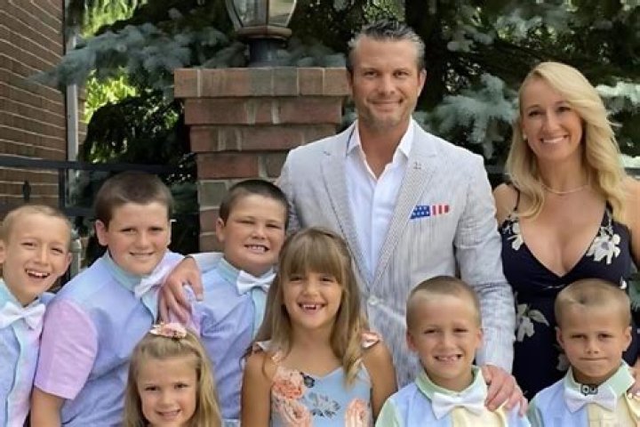 Daniel Henninger WSJ, Bio, Wiki, Age, Height, Family, Net Worth, Wife, FOX News, Salary