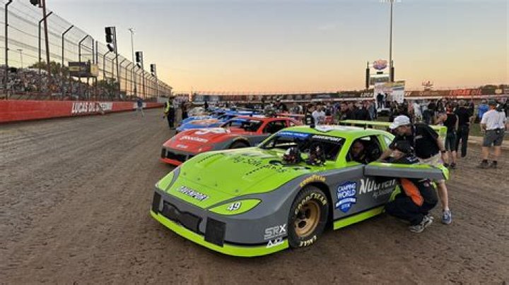 Daum earns 4th feature win of season at Davenport Speedway
