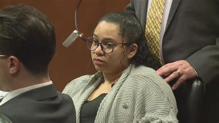 Davenport woman sentenced for insurance fraud