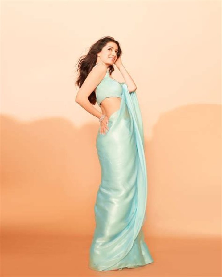 Decoding Shraddha Kapoor's sultry look in blue organza saree, check out