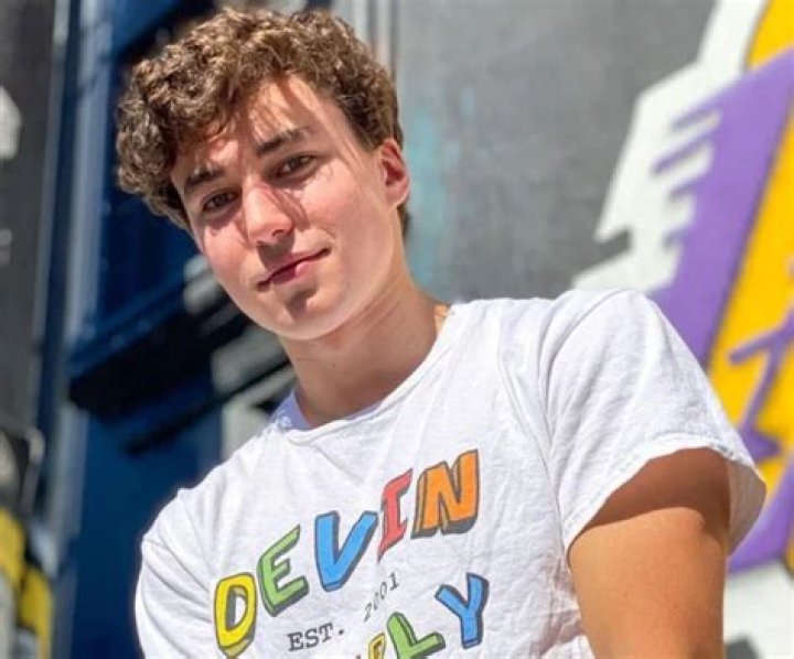 Devin Caherly (Tiktok Star) Wiki, Biography, Age, Girlfriends, Family, Facts and More