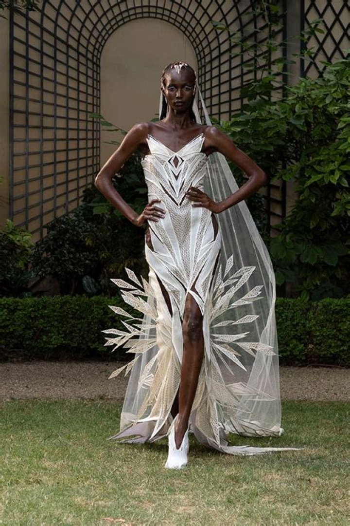 Dior Ravel Fontana: The Intersection Of Fashion And Art