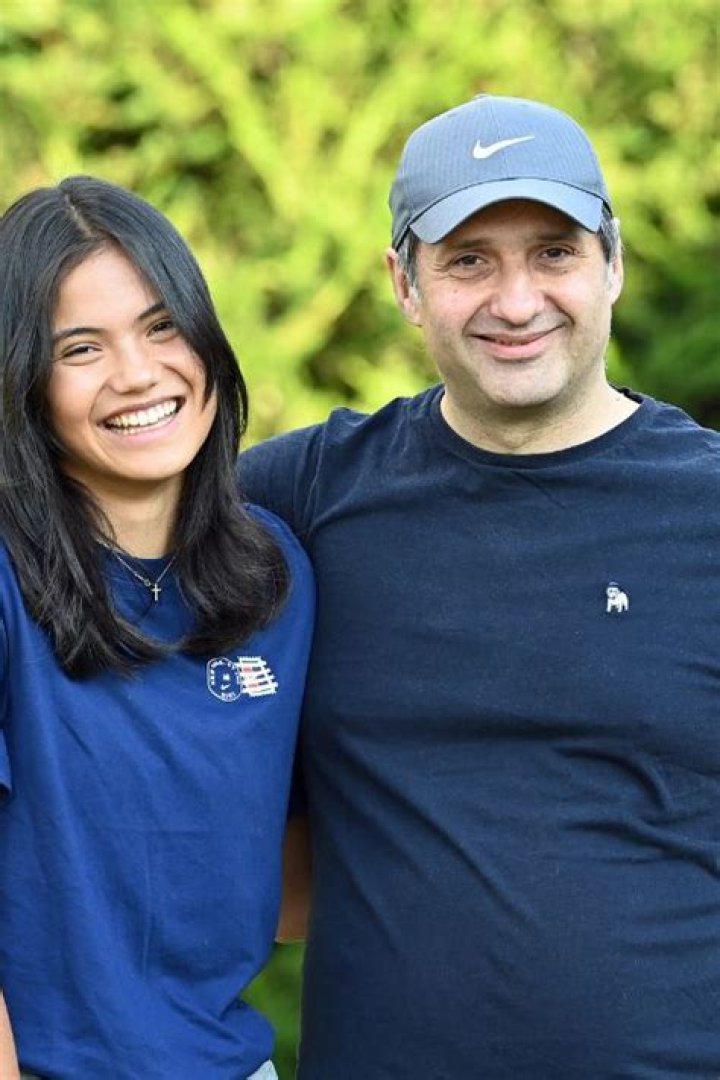 Does Emma Raducanu Have A Brother Or Sister? Parents And Family