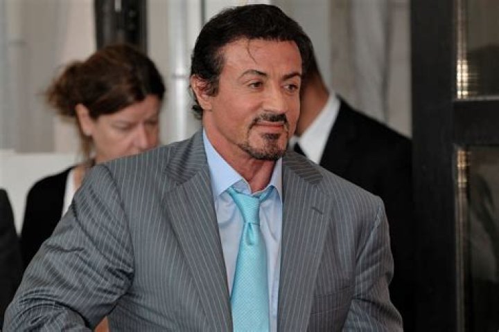 Does Sylvester Stallone's Barney Die?