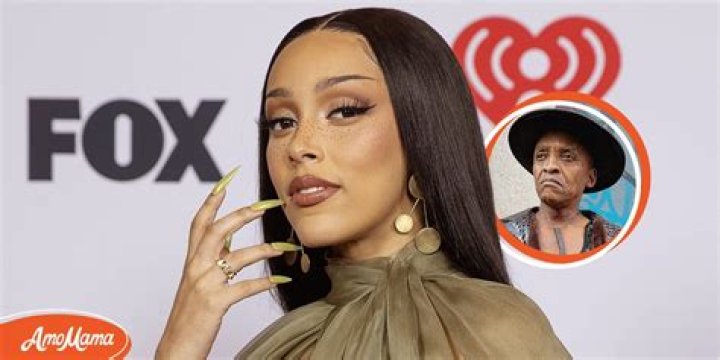 Doja Cat Parents, Ethnicity, Age, Height, Wiki, Biography, Boyfriend, Photos