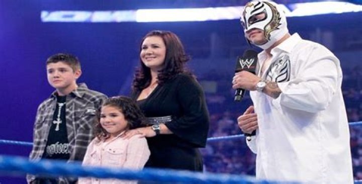 Dominic Gutiérrez Bio: Net Worth, Wife, Dad & WWE [2023 Update]