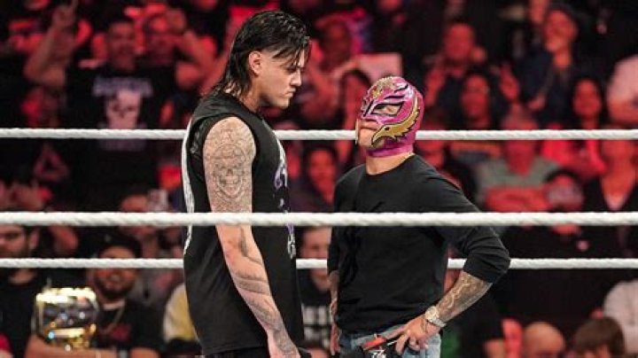 Dominik Mysterio- Wiki, Age, Height, Net Worth, Girlfriend, Ethnicity