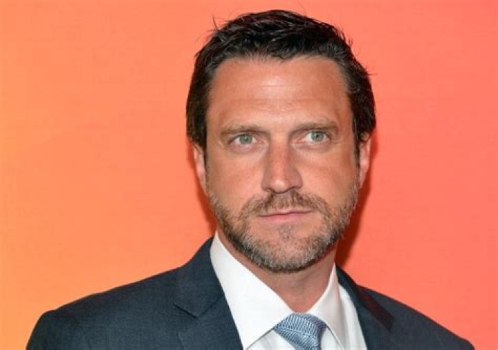 
Don Esparza
Net Worth
