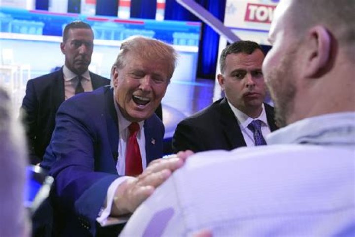 Donald Trump enjoys a relaxed Fox News town hall while top Republican rivals have fiery debate