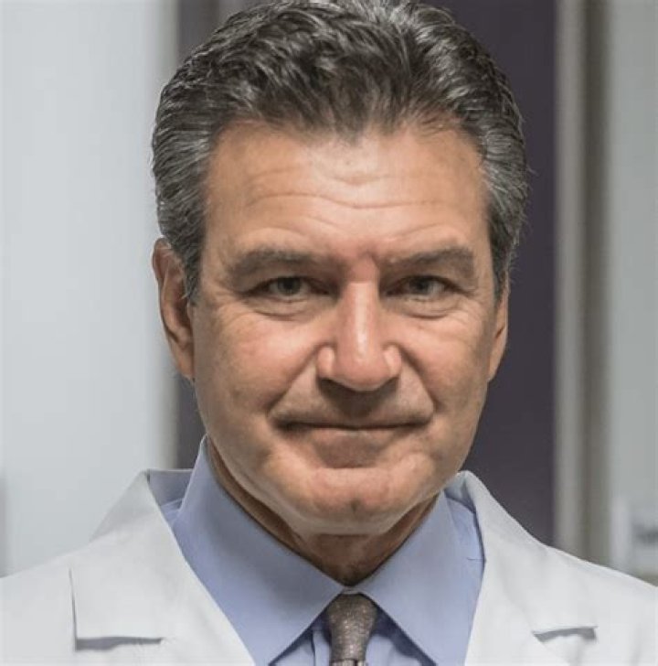 Dr. Neal Elattrache: Who Is He? Explored Net Worth 2023, Salary, Bio, Career And More