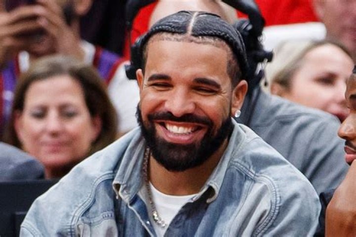 Drake Unveils For All the Dogs Album Tracklist
