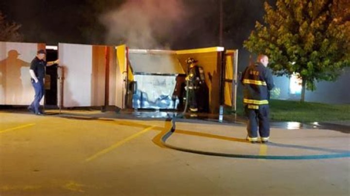 Dumpster fire at Rock Island Wendy’s