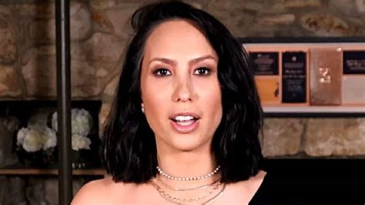 DWTS’ Cheryl Burke leaving social media for her own mental health