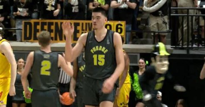 Edey, No. 3 Purdue fend off Maryland’s late charge 58-55