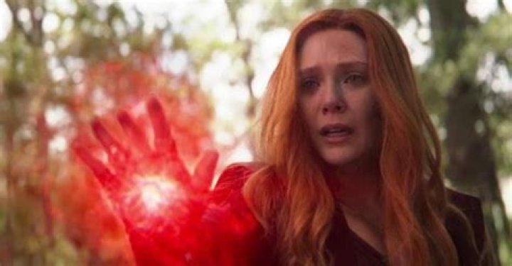 Elizabeth Olsen Reacts to 