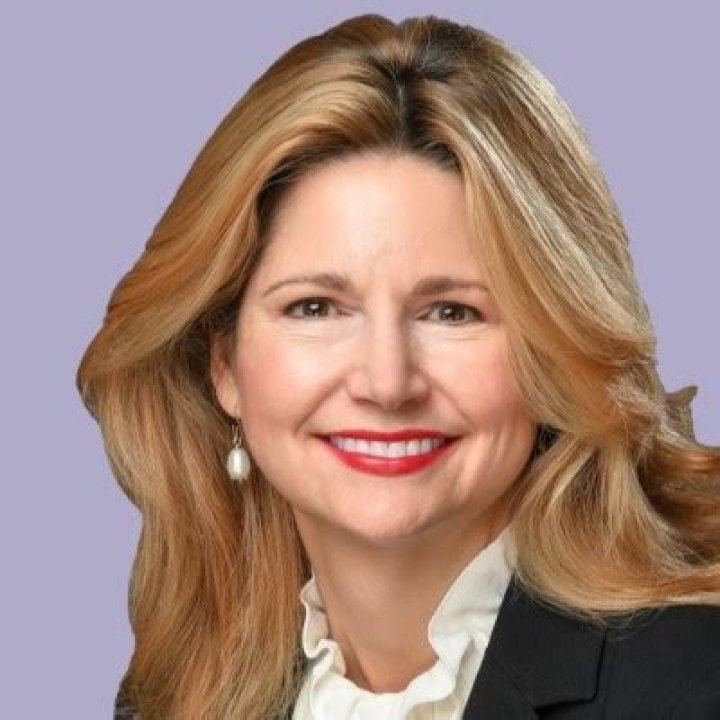 
Ellen Fitzsimmons
Net Worth
