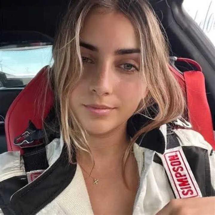 Emelia Hartford Wiki, Biography, Net Worth, Age, Family, Facts and More