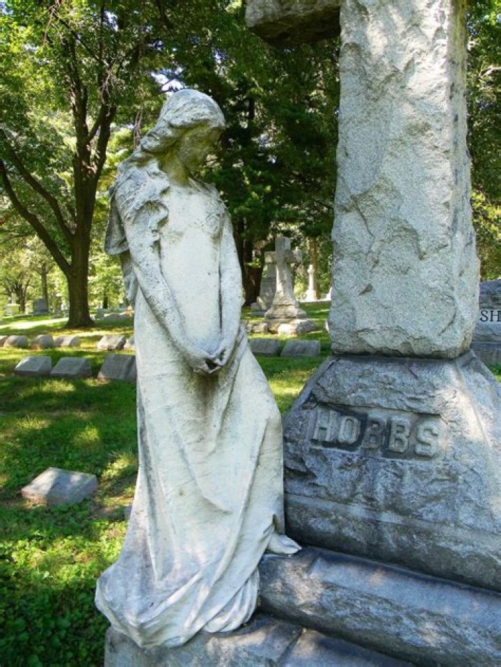 Emi Hobbs Obituary, Toledo Community Mourns Passing of Beloved Local Emi Hobbs