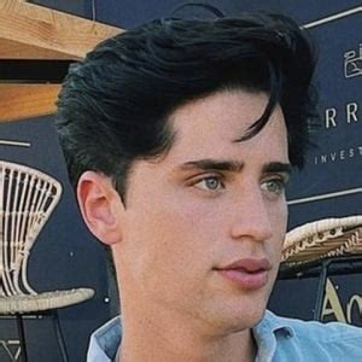 Emilio Martinez (Tiktok Star) Wiki, Biography, Age, Girlfriends, Family, Facts and More