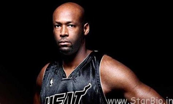 
Erick Dampier Married, Wife, Net Worth, Height & Family