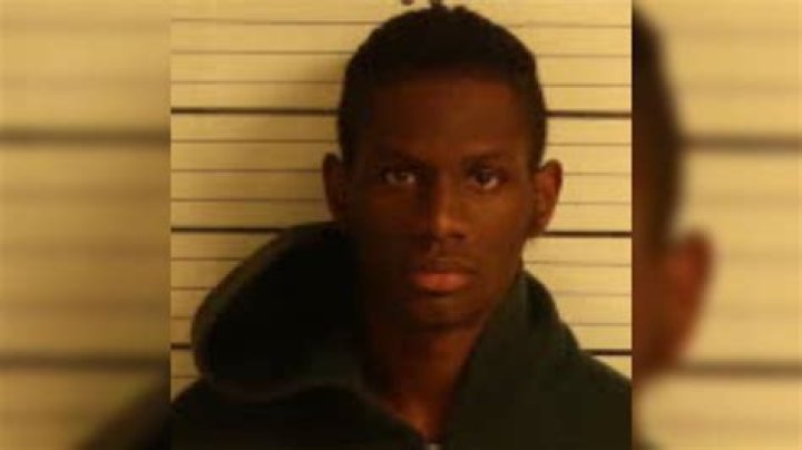 Escaped suspect turns back amid freezing cold, police say