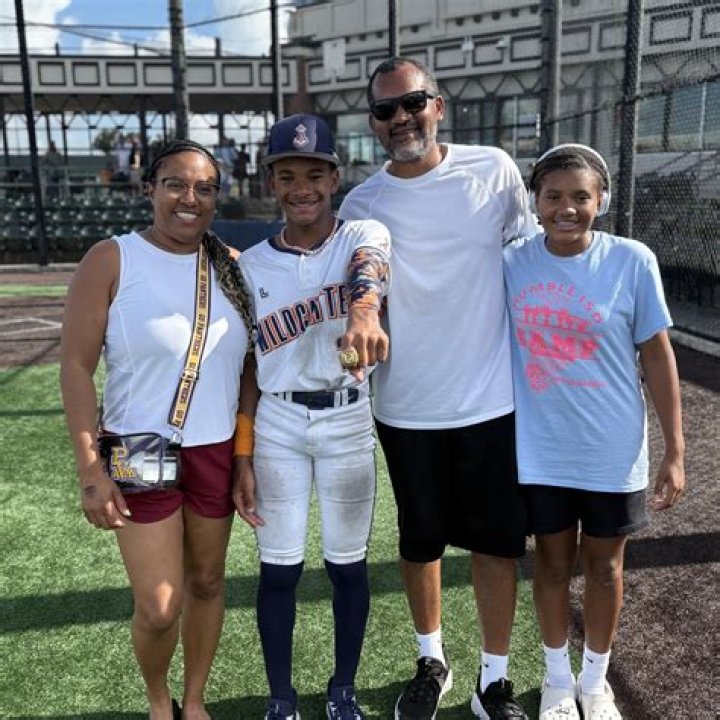 Evander Kane Belongs To Family Of Athletes: His Parents Were Volleyball And Basketball Player