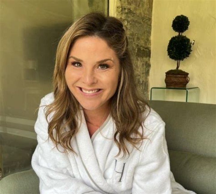 Exclusive: Jenna Bush Hager’s 2023 Pregnancy Announcement Sparks Excitement Among Fans