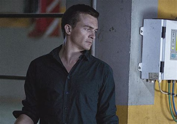 Fara Dies on 'Homeland' During the Embassy Invasion & It's Definitely Not the Ending She Deserved